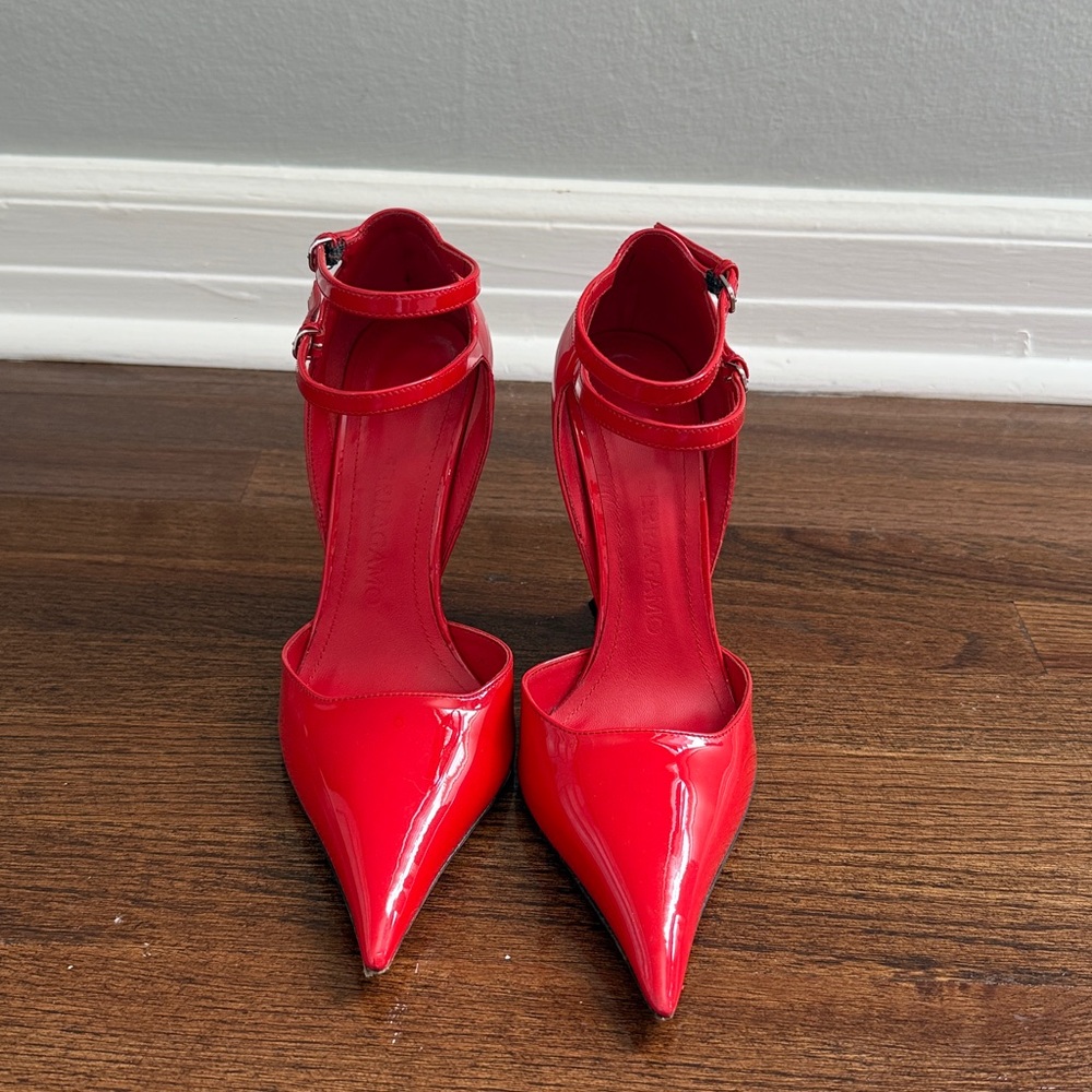 Ferragamo vidya heel